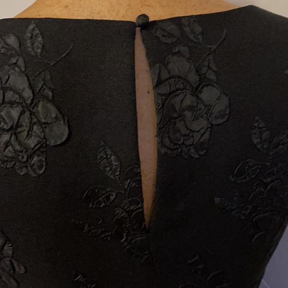 ELLE BLACK DRESS - Picture 4 of 5